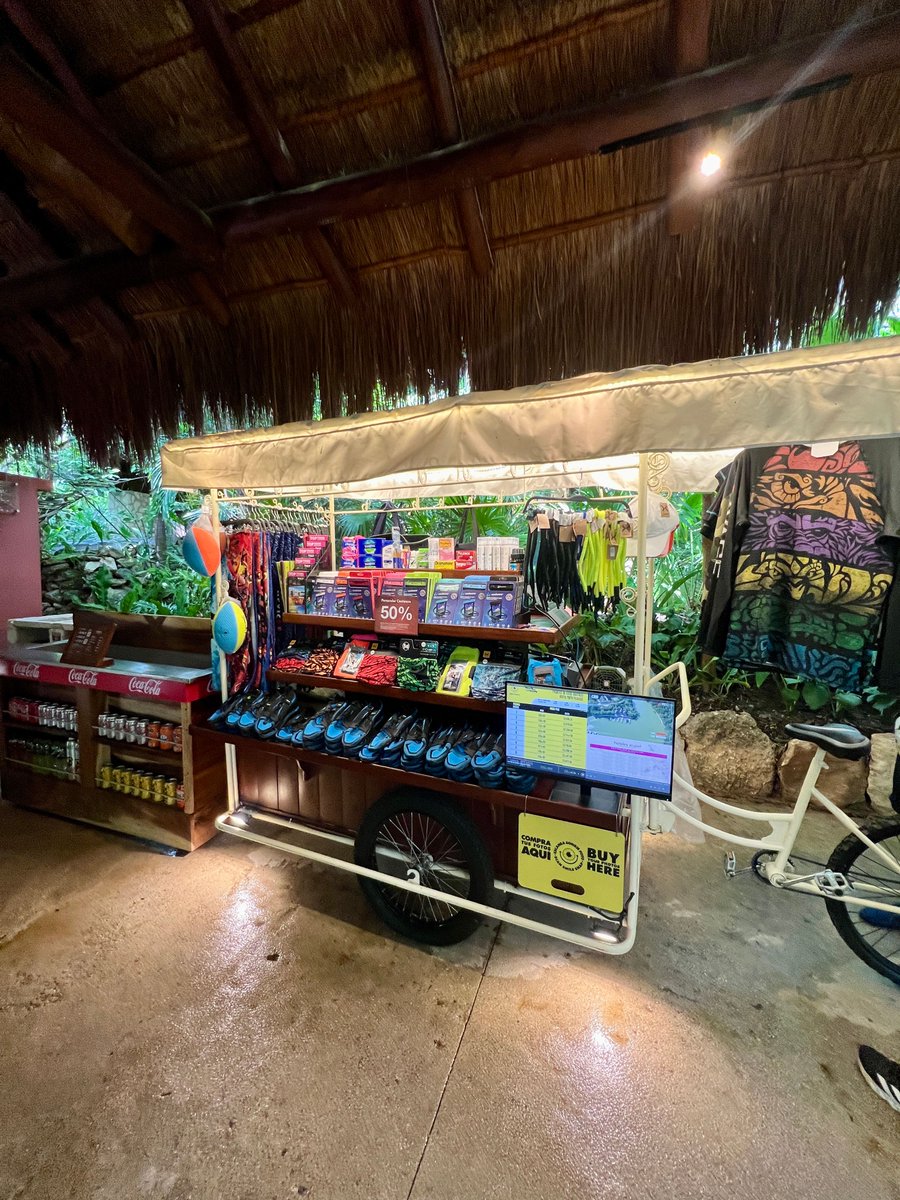 👀 ¡Aventureros! Si se les olvidó meter algo a su mochila cuando nos visiten, no se preocupen, ya pueden comprar lo que necesiten en la nueva tienda ubicada en el área de lockers y regaderas. 🙌🏻 🛍️