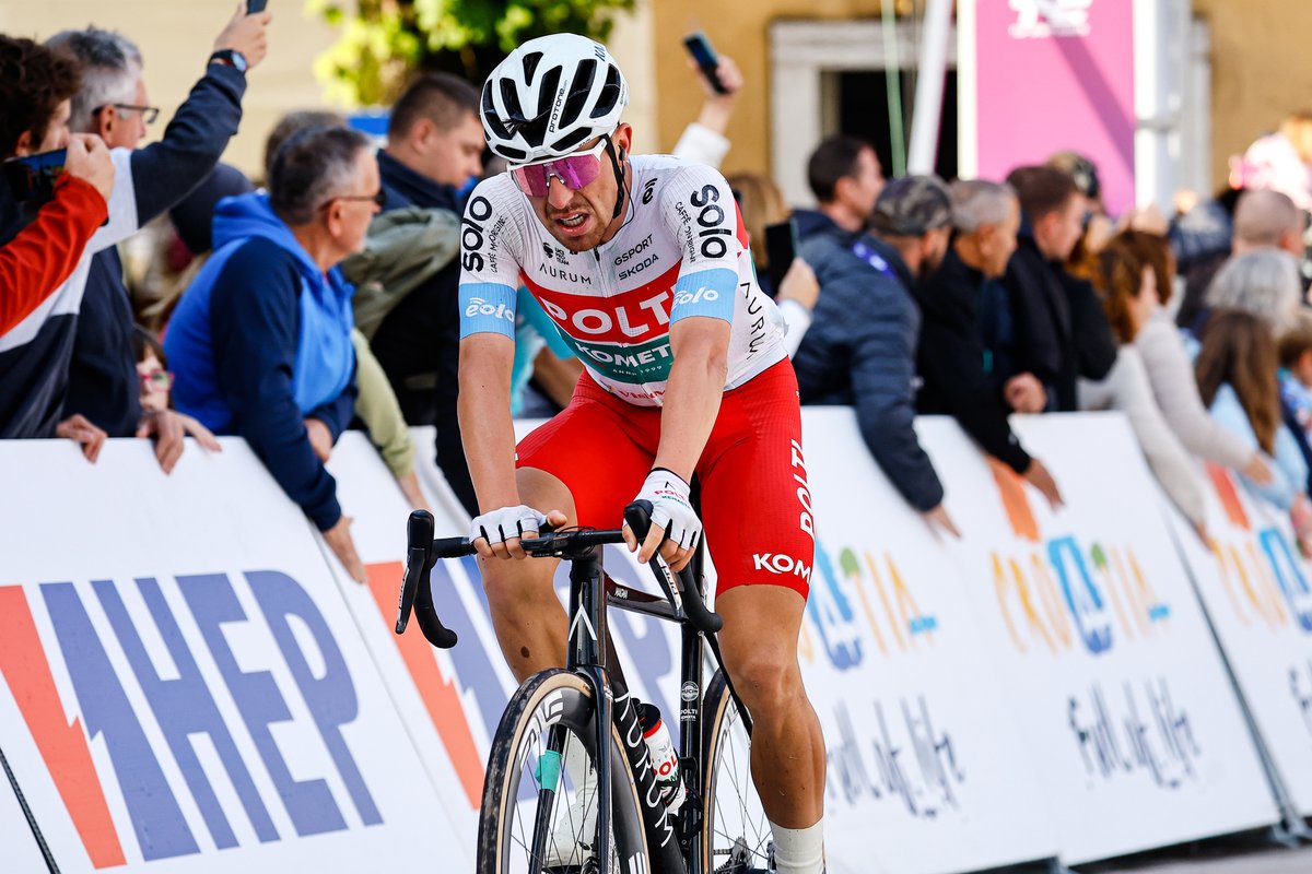 👑🇭🇷 We were protagonists in the <a href="/cro_race/">CRO Race</a> toughest day

👊🏻 <a href="/mircomaestri9/">Mirco Maestri</a> in the finale helped neutralize some attacks, <a href="/mattia_bais/">Mattia Bais</a> is now our best-placed rider: in the weekend we'll defend his 10th position in the GC and sprint with <a href="/lonardigiovanni/">lonardigiovanni</a>  

📸 <a href="/SprintCycling/">SprintCycling</a>