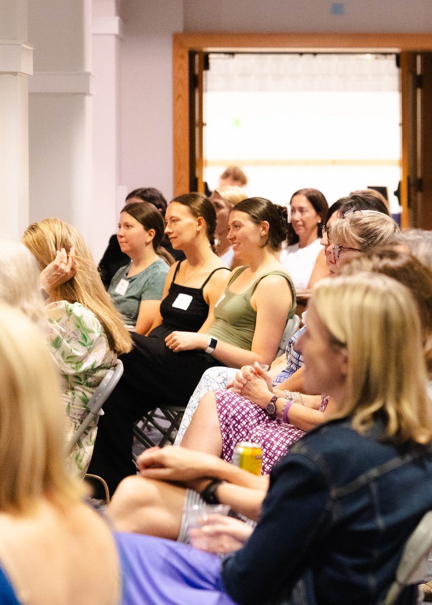 StClement's tweet photo. 🍂1 Month Until the Lydia Institute’s Fall Series! Ladies, are you seeking community and a deeper connection to your faith? We invite you to join us for "Navigating the Noise" starting October 22! To register, visit https://t.co/A9lxayCtJm #LydiaInstitute #SaintClementCommunity https://t.co/8lEiBbzrN4