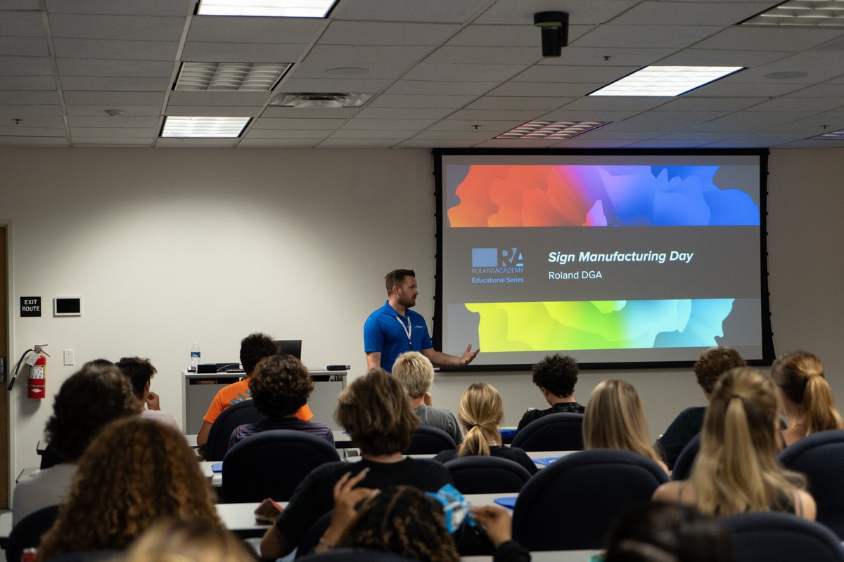 RolandDGA's tweet image. Happy #SignMFGDay! 🎉 Last year, we hosted an open house at Roland DGA’s HQ in Irvine, where students explored sign industry equipment, career paths, and printing applications.

We’re excited for this year! Here’s a look back. 👇

#MFGDay24 #CreatorsWanted @ISASigns
