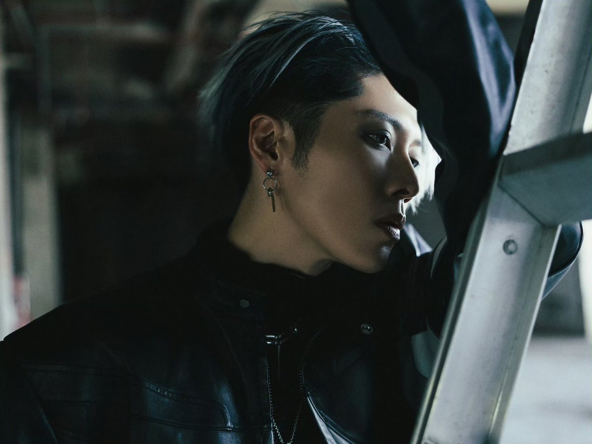 MIYAVI_OFFICIAL's tweet photo. 东莞 Session 🍓 https://t.co/aqxgd8Q3jX