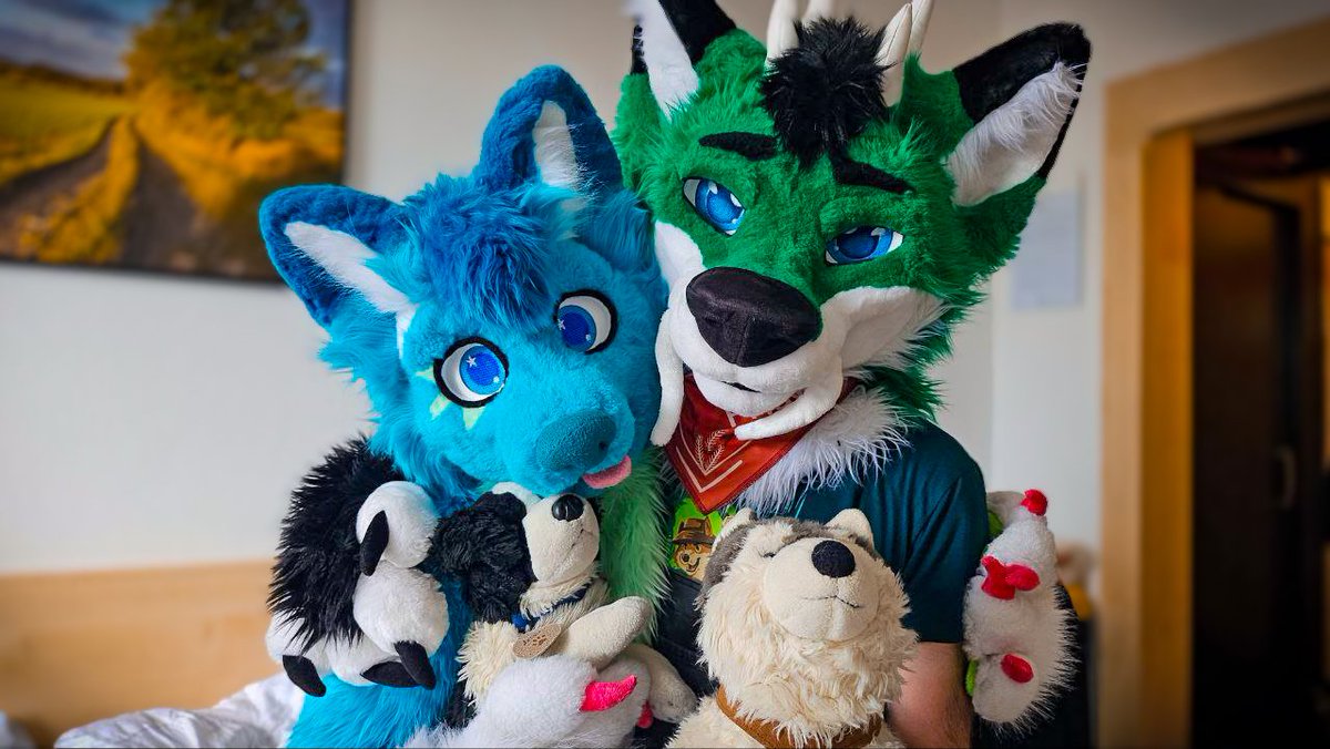 mato_husky (@mato_husky) on Twitter photo 💙💚 They are so adorable 👉👈🙈 💚💙
<a href="/Frido_Midori/">Frido Midori</a> 🐶😋
📷 <a href="/Pudgical/">ragazza del latte</a> 🥰
🧵 <a href="/Bambilijas/">Bambilijas</a> + <a href="/RokajTheHusky/">Rokaj 🔜EF29,NFC</a> 🥰
#happyfursuitfriday
#fursuitfriday
#cesfur
#furry #furryfandom #furries #furbaby #furrys #furry2024 #furbabies #furryfriend #furrsuit #furrylove #furrie #furryhusky 💙💚 They are so adorable 👉👈🙈 💚💙
<a href="/Frido_Midori/">Frido Midori</a> 🐶😋
📷 <a href="/Pudgical/">ragazza del latte</a> 🥰
🧵 <a href="/Bambilijas/">Bambilijas</a> + <a href="/RokajTheHusky/">Rokaj 🔜EF29,NFC</a> 🥰
#happyfursuitfriday
#fursuitfriday
#cesfur
#furry #furryfandom #furries #furbaby #furrys #furry2024 #furbabies #furryfriend #furrsuit #furrylove #furrie #furryhusky