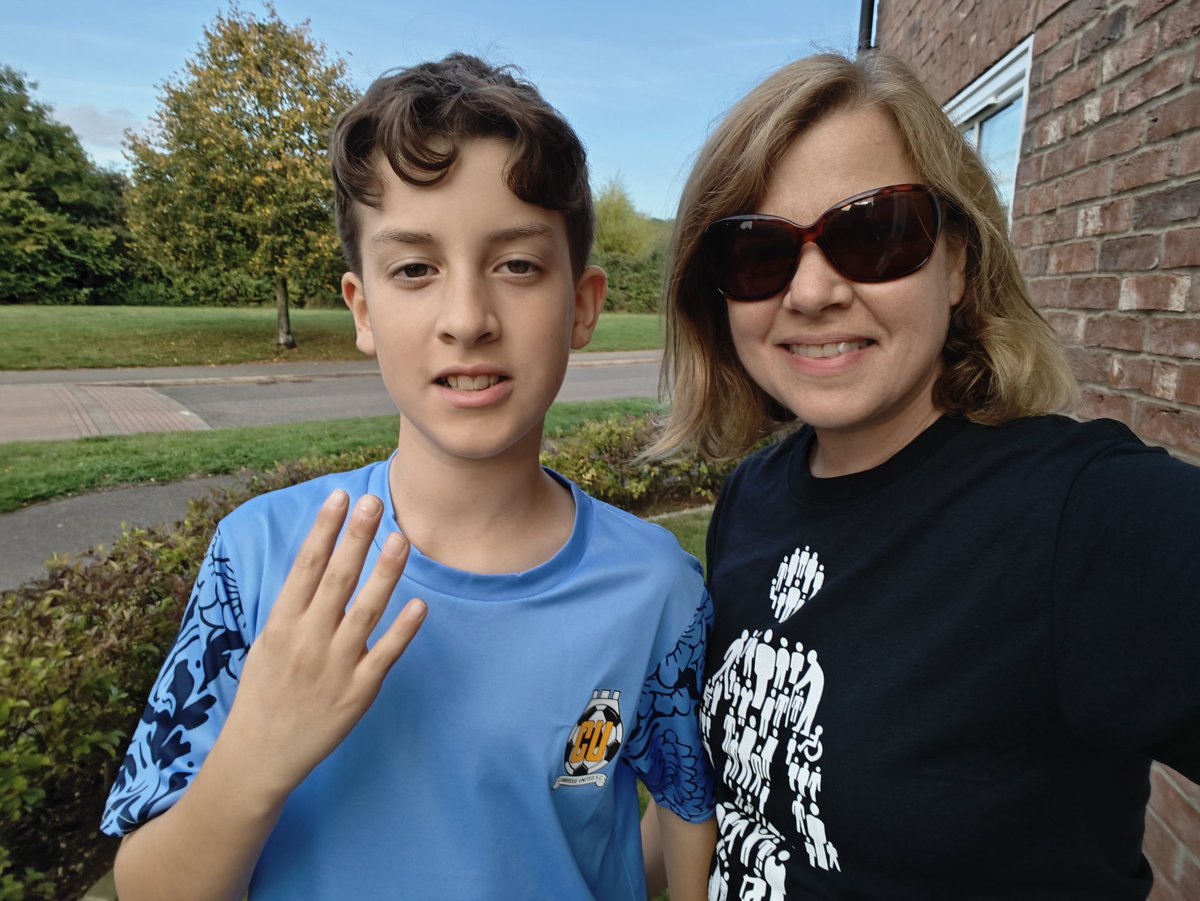 Day 4 of the #ProstateUnited challenge.

After school walk with the boys. One was very happy to do it; the other one isn't in the photo 😆 Teenagers... 

I'm doing this to raise vital funds for <a href="/ProstateUK/">Prostate Cancer UK</a>. Please help if you can 💙

shorturl.at/TOeIV 😊