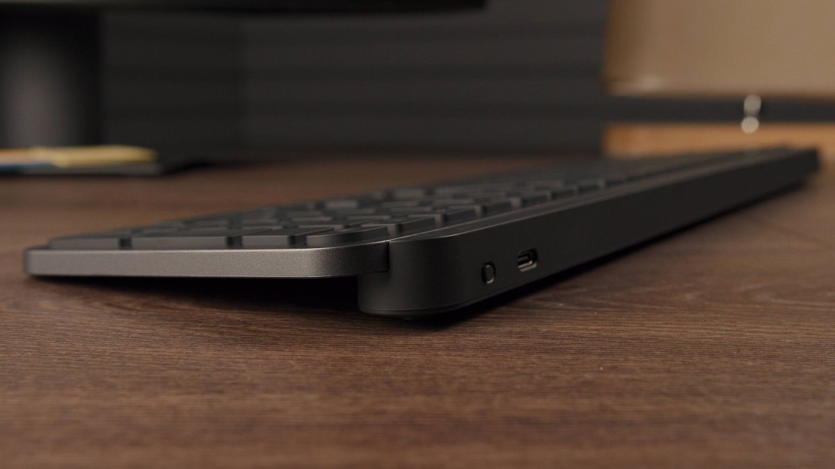 benchrs's tweet image. [TEST]: ⌨️🖱️ Logitech MX Master 3S i Logitech MX Keys S recenzija (🎞️video)

[RECENZIJA]: 👉 bench.rs/250407  👈

#Logitech #MXMaster3S miš i #LogitechMXKeysS tastatura predstavljaju vrh ponude periferija namenjenih radu. Šta sve nude, pročitajte u našoj recenziji.