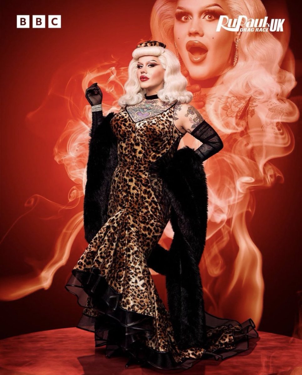victorialill1e's tweet photo. my top three 🖤 #dragraceuk https://t.co/YWsdUOu7Ye