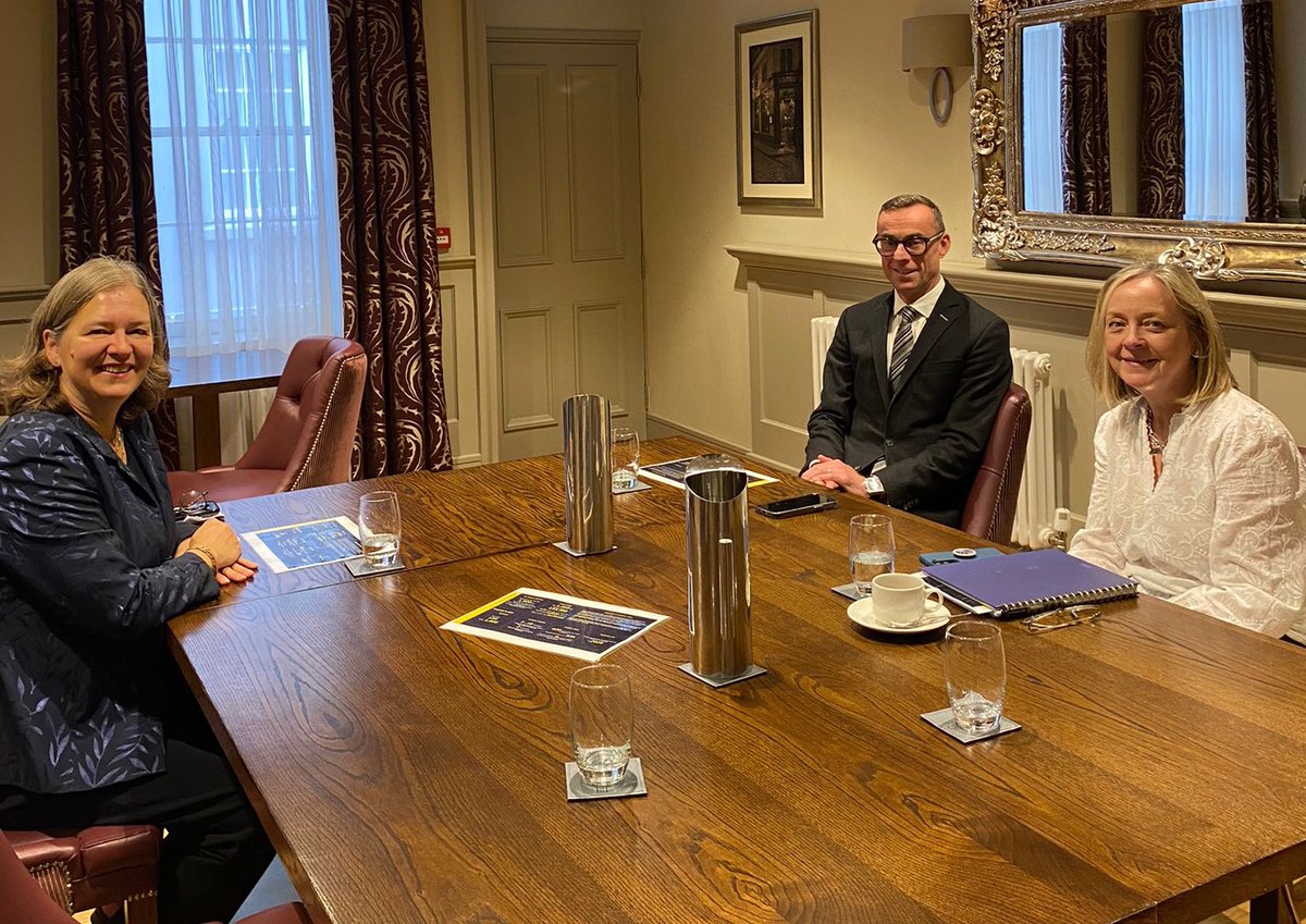 Fleur Anderson MP (@putneyfleur) on Twitter photo It was great to be out in Derry-Londonderry today to meet with those driving prosperity, growth and peace across the city and region.
This is an exciting time for the region and I look forward to more engagement with the Mayor, elected representatives, EY and the <a href="/FundforIreland/">The International Fund for Ireland</a> It was great to be out in Derry-Londonderry today to meet with those driving prosperity, growth and peace across the city and region.
This is an exciting time for the region and I look forward to more engagement with the Mayor, elected representatives, EY and the <a href="/FundforIreland/">The International Fund for Ireland</a>