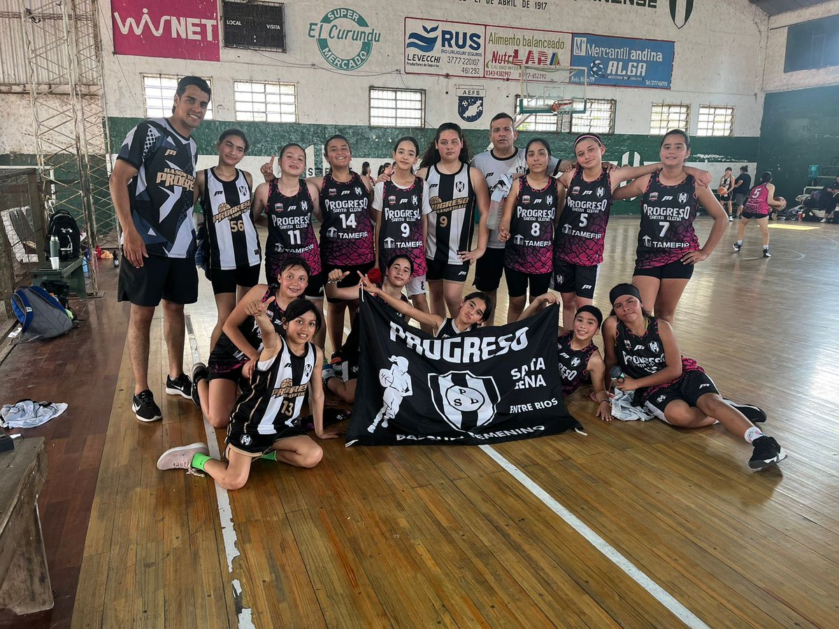 Mañana arrancamos u12 Fem PSD una competencia Provincial !!! Seguimos creciendo y jugando 🤍🖤🤍❤️🏀vamo vamo PSD 🎵