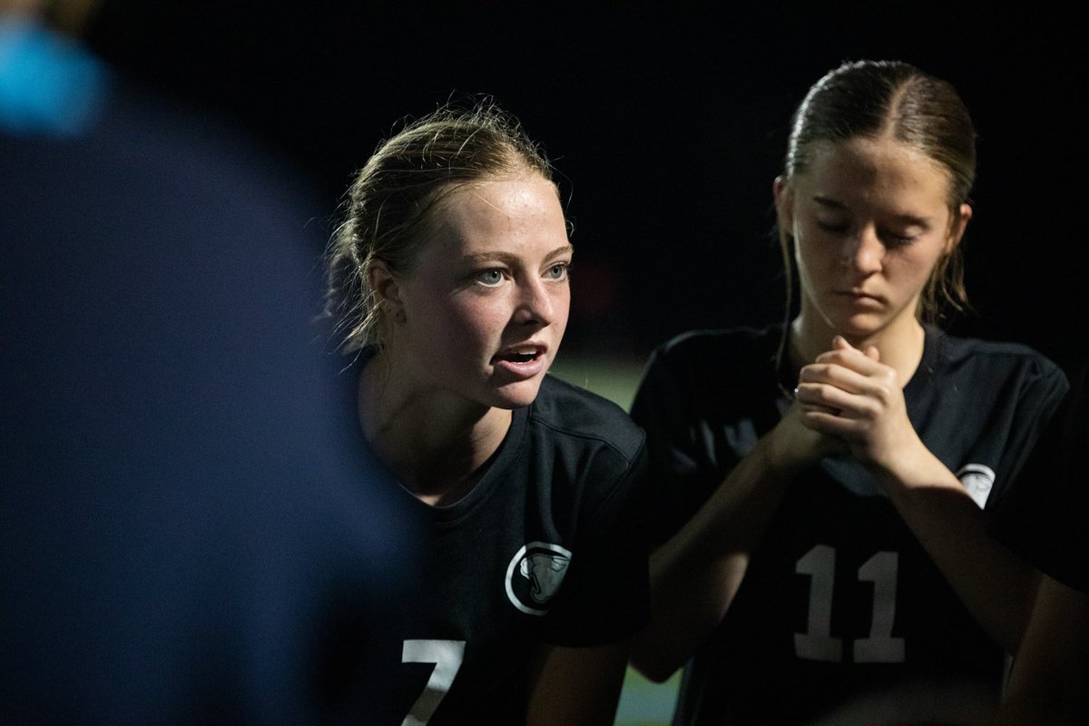 After senior night celebration, <a href="/SHWomensSoccer/">Strath Haven Women's Soccer</a> decisive win over Marple advances team towards playoffs. 

shpantherpress.com/girls-varsity-…