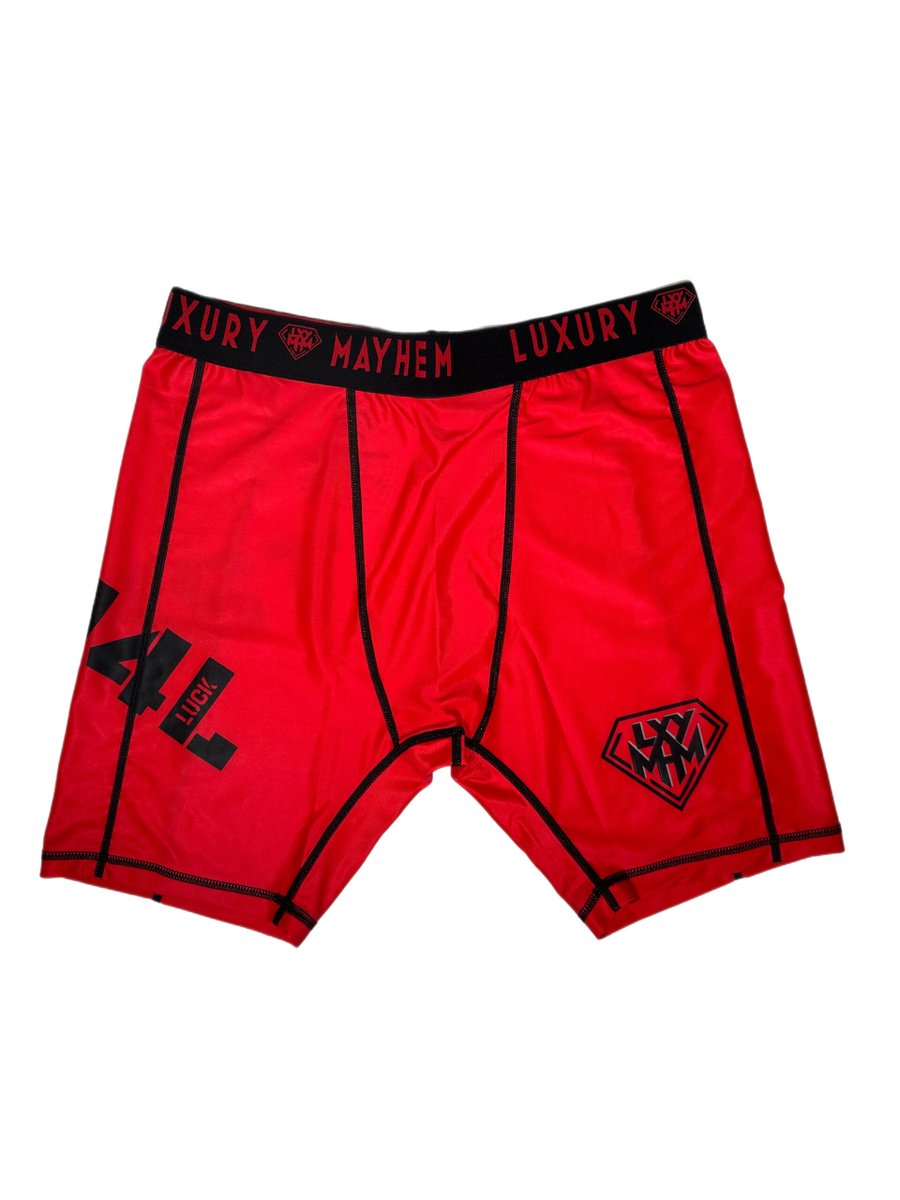 LuxuryMayhem's tweet photo. Luxury &amp; Mayhem Trench Tudor Shorts Red &amp; Black

Introducing the Luxury &amp; Mayhem Trench Vale Tudo Shorts, designed to keep you snug and comfortable when getting down and dirty in the Trenches.

Order yours today: https://t.co/VKRD8g3Meq https://t.co/UPj3w8wJxH