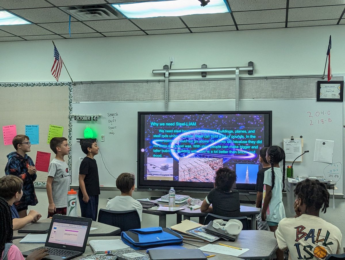 mrscottle4th's tweet photo. Look at these scientific Cubs presenting their group project on particles of matter, solid, liquids and gases. They read a content related book from @McGrawHillK12 and then used that to summarize and present important information! @BearCreekElem #teambce https://t.co/WQI6D33KYV