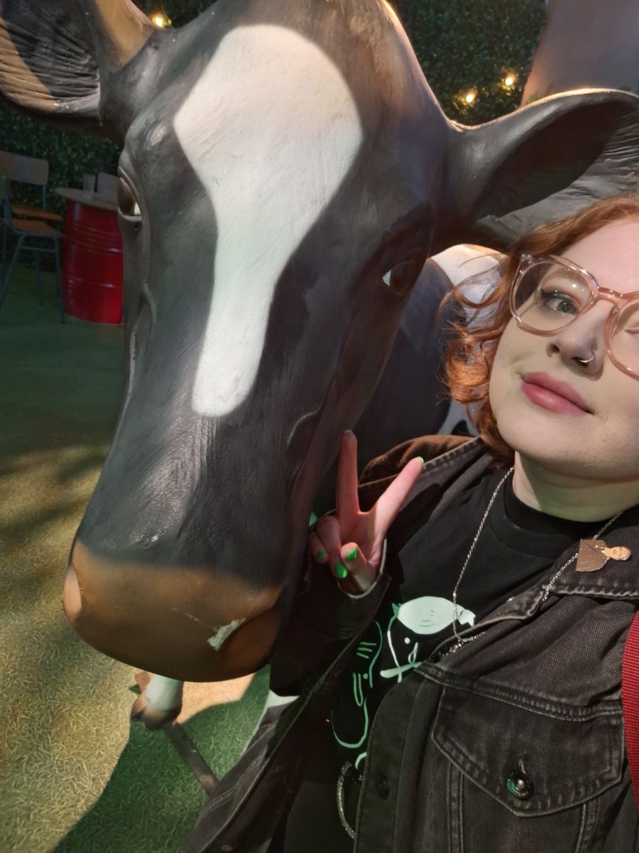 gingerwarriorxo's tweet image. in autism heaven. no worries. no judgment. at the taskmaster live experience!!!! as predicted, i was very much the nish kumar of the group (/affectionate), but what you can't take away from me is that i had an absolutely lovely day #taskmasterlive