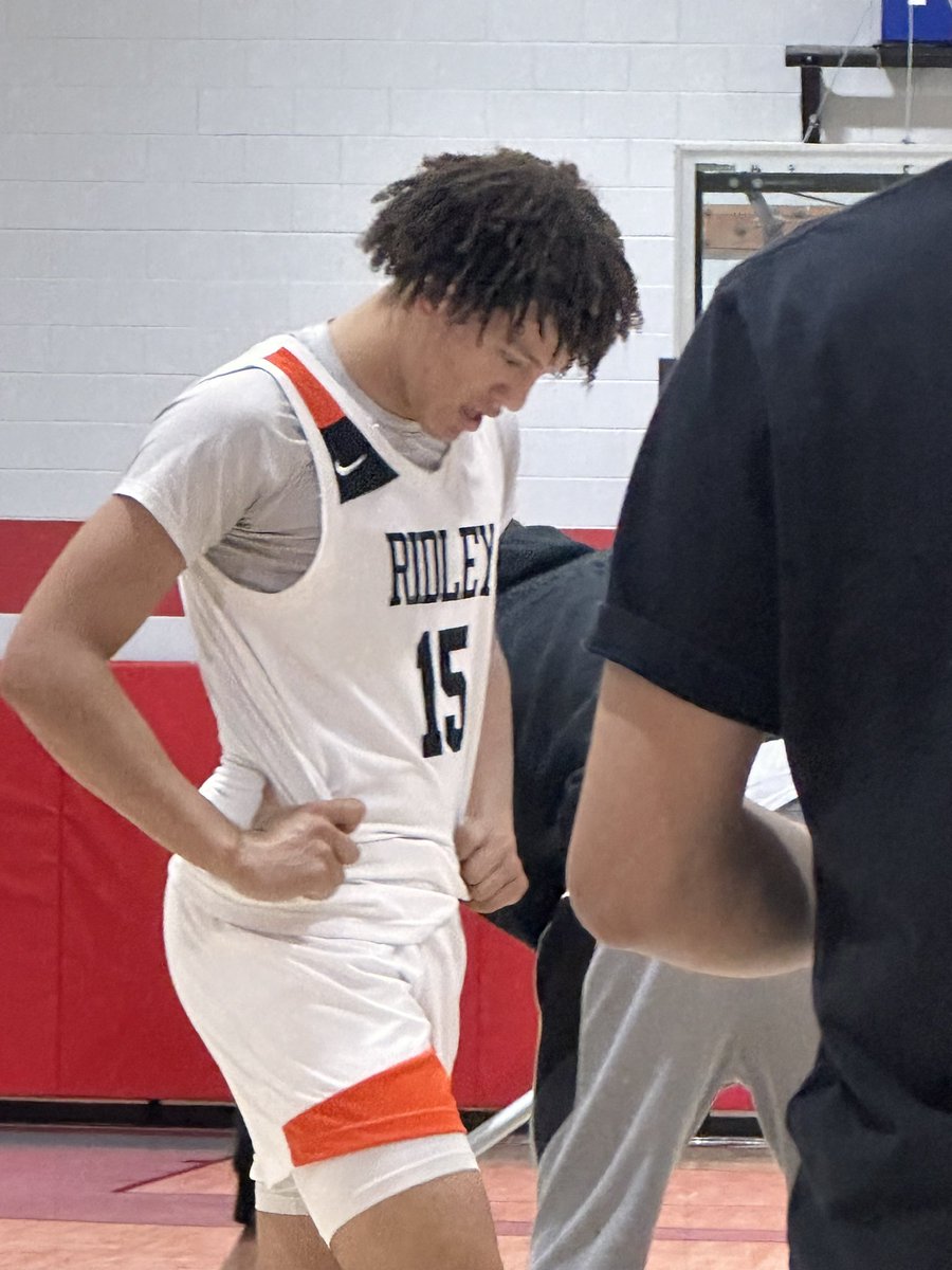 TMMRecruiting's tweet photo. Now he’s diving for loose balls and fighting on the offensive glass for 2nd chance opportunities. Just intercepted a pass and pushed the break for a dunk by Callum Smith. I really like what this Ridley College lineup is producing right now.

@themapleminute 
🍁⏰ https://t.co/1aHjtFv2EI