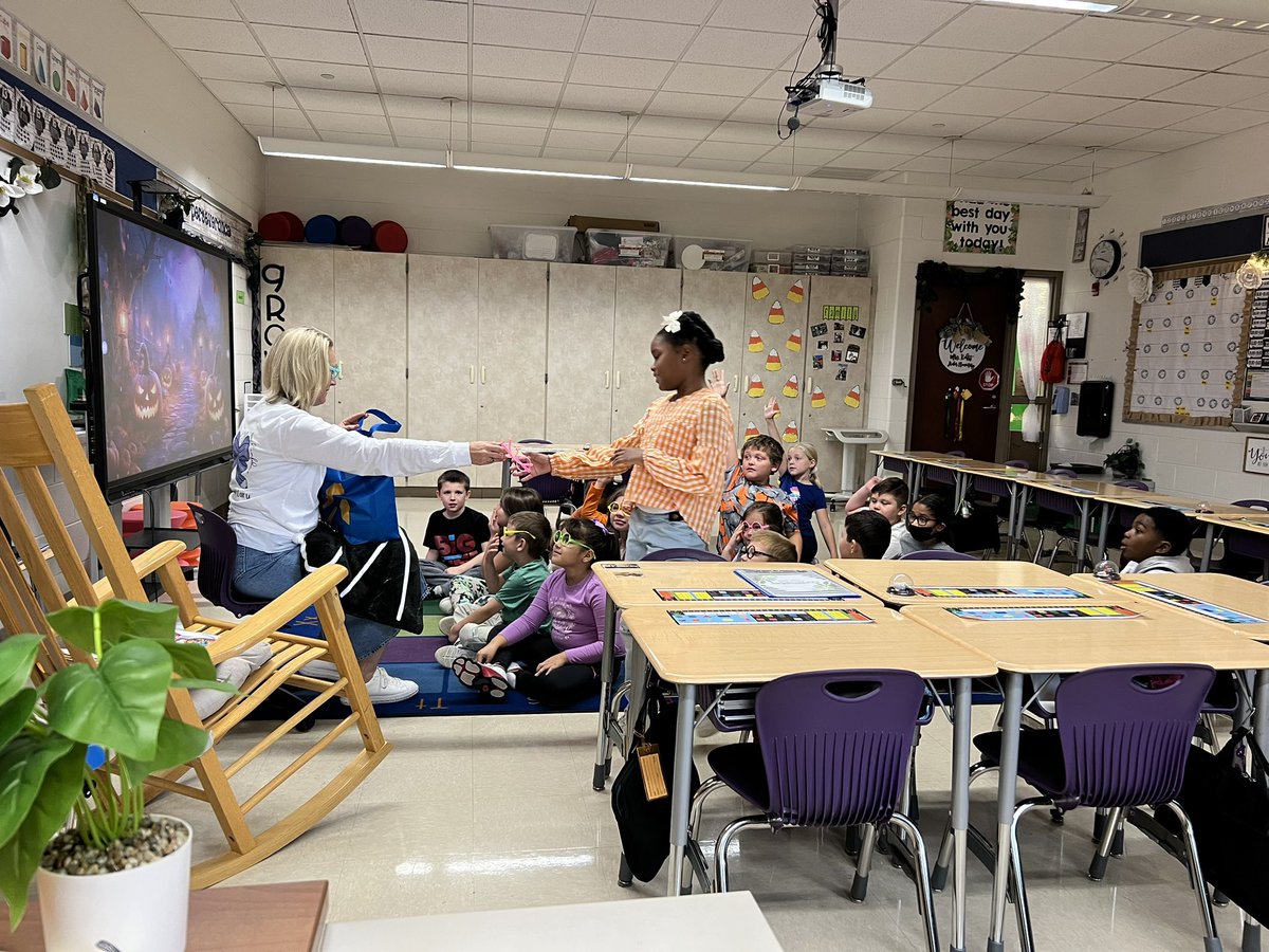 Mrs. Kohrt tweet media
