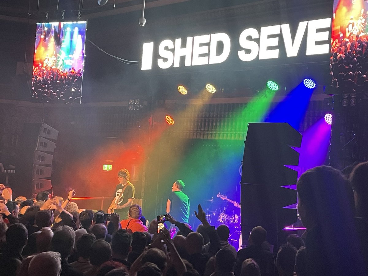 CaplinBK's tweet photo. Massive congratulations to @shedseven on their second number one album this year!! Can’t wait to see all the copies of Liquid Gold we’ve ordered when we get back from holiday…! @Ricktw1tter #LiquidGold #ShedSeven #Number1album https://t.co/HAAiGW44Aj