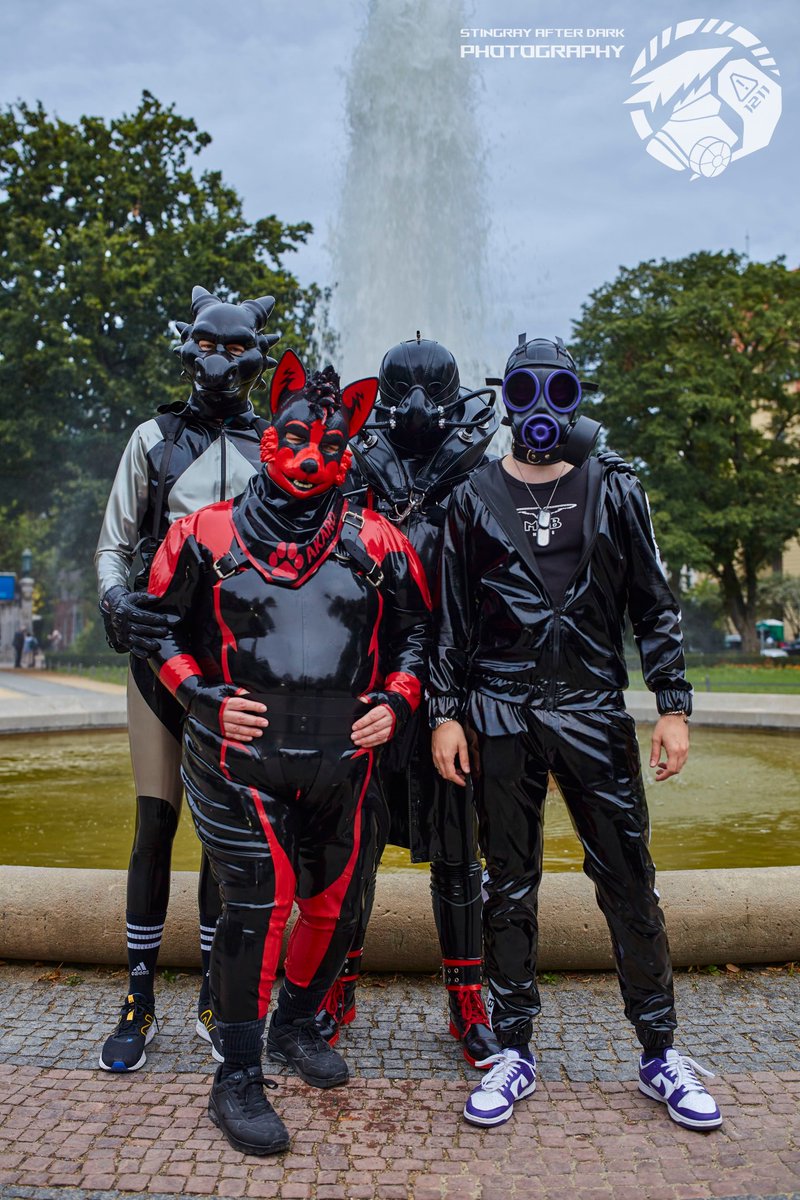Akaro (@akaro.cc) (@akarorubberdog) on Twitter photo Posing with those cuties during Folsom Europe 2024 in Berlin
with <a href="/Linden_Dragon/">LindenDragon</a> <a href="/Latonex/">ʟᴀᴛᴏɴᴇx</a> and @rubberkton
📸 <a href="/StingrayAD/">Stingray After Dark</a>
#FolsomEU #Furry #Fetish #Public #Event #Latex #Rubber #Rubberfur Posing with those cuties during Folsom Europe 2024 in Berlin
with <a href="/Linden_Dragon/">LindenDragon</a> <a href="/Latonex/">ʟᴀᴛᴏɴᴇx</a> and @rubberkton
📸 <a href="/StingrayAD/">Stingray After Dark</a>
#FolsomEU #Furry #Fetish #Public #Event #Latex #Rubber #Rubberfur