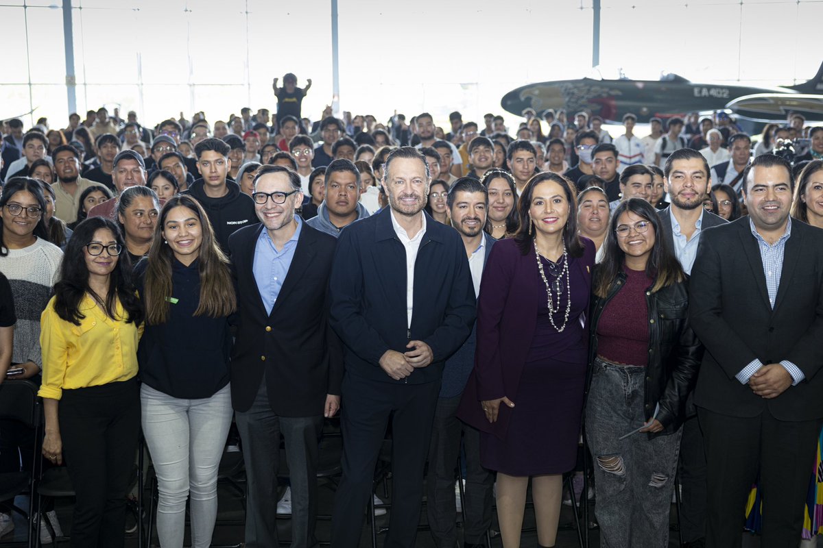 Mauricio Kuri tweet media