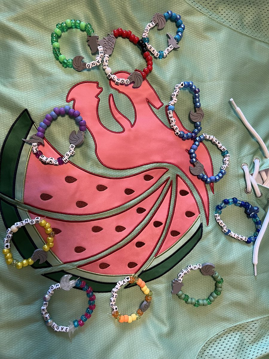 Flying down from Seattle to SF to see <a href="/SevenLionsMusic/">Seven Lions</a> Hoping for one last bit of summer and warm weather. #dwsophelia <a href="/OpheliaRecords/">Ophelia Records</a>