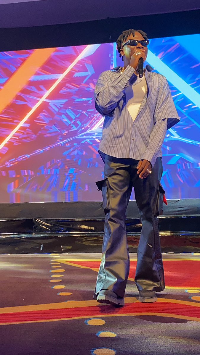 AccraDigiDigest's tweet image. Work &amp;amp; Play with #TECNOAIEvolution
#TECNOEcosystem
#TECNOAIEvolution
#innovatingforthefuture
#TECNOAI