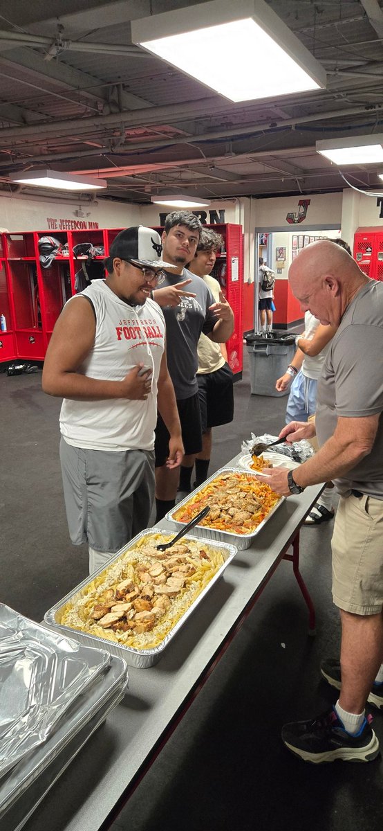 Thank you to the Villa family for providing tonight's pregame meals. We are extremely grateful for their generosity.