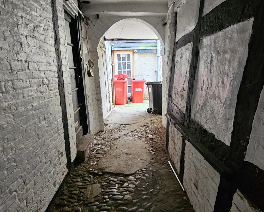 awlStructEng's tweet photo. This week our site visits have included a farmhouse restoration project in Powys, a barn in Hereford where remedial works are taking place, an alley in a Herefordshire town where timber beam strengthening is required and a barn in Gloucestershire where a conversion has begun. https://t.co/Xkr4N5v1MA