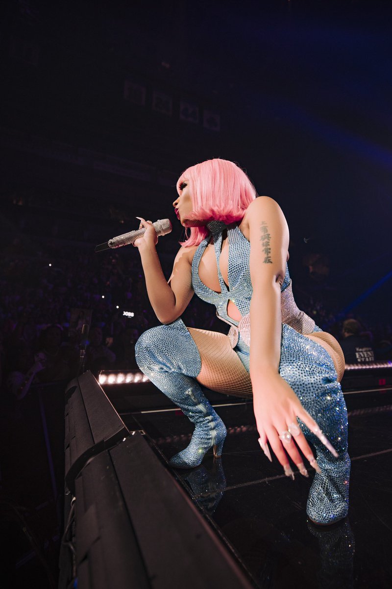 NICKIMINAJ's tweet image. #GagCityStLouis