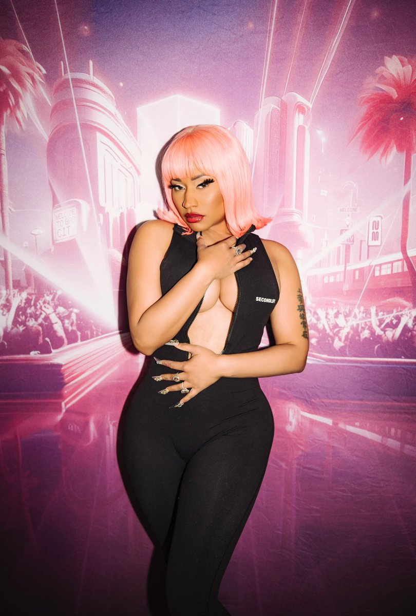 NICKIMINAJ's tweet image. #GagCityStLouis