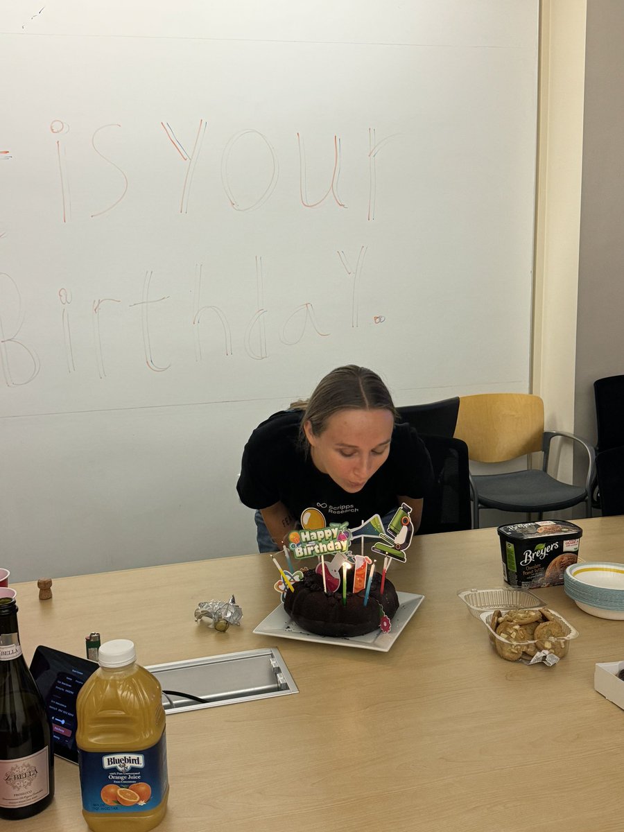 Happy birthday, Madison Jones! Here’s to many more days of microscope hustle and beautiful discoveries!