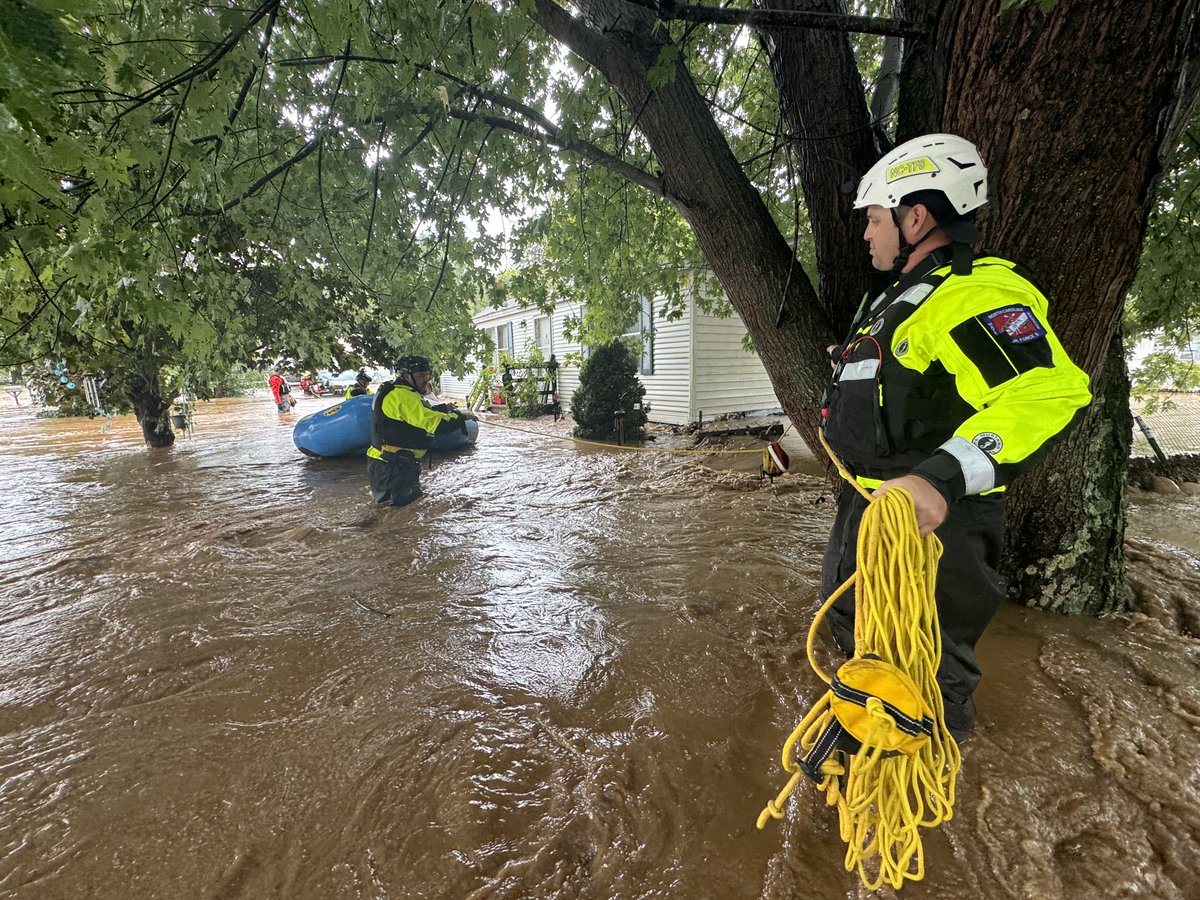 Wake County Government (@wakegov) on Twitter photo If you’re interested in aiding #HeleneRecovery efforts in #WesternNorthCarolina, check out this guide from <a href="/NCPublicSafety/">NC Public Safety</a> on the best ways to do so. 📲
ℹ️ ncdps.gov/how-to-donate If you’re interested in aiding #HeleneRecovery efforts in #WesternNorthCarolina, check out this guide from <a href="/NCPublicSafety/">NC Public Safety</a> on the best ways to do so. 📲
ℹ️ ncdps.gov/how-to-donate