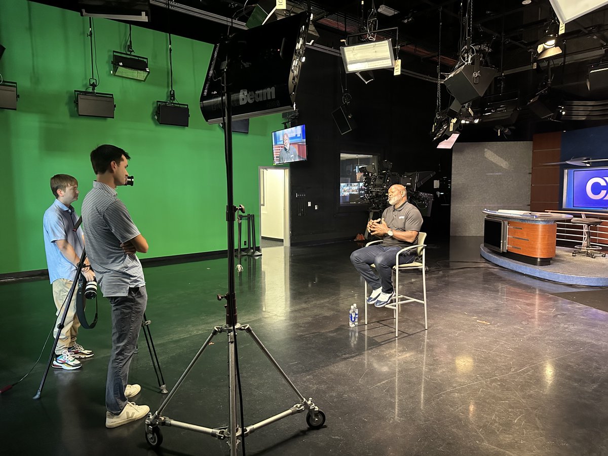 sportscronkite's tweet photo. You never know who will drop by the @cronkitenews studio. Today it was NFL Hall of Famer @EmmittSmith22 to talk with @SennettTucker and @kayla11marienau https://t.co/yU9KXOaN1u