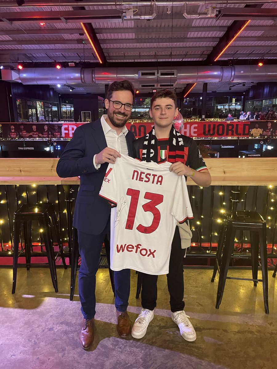 ACMlouisss tweet media