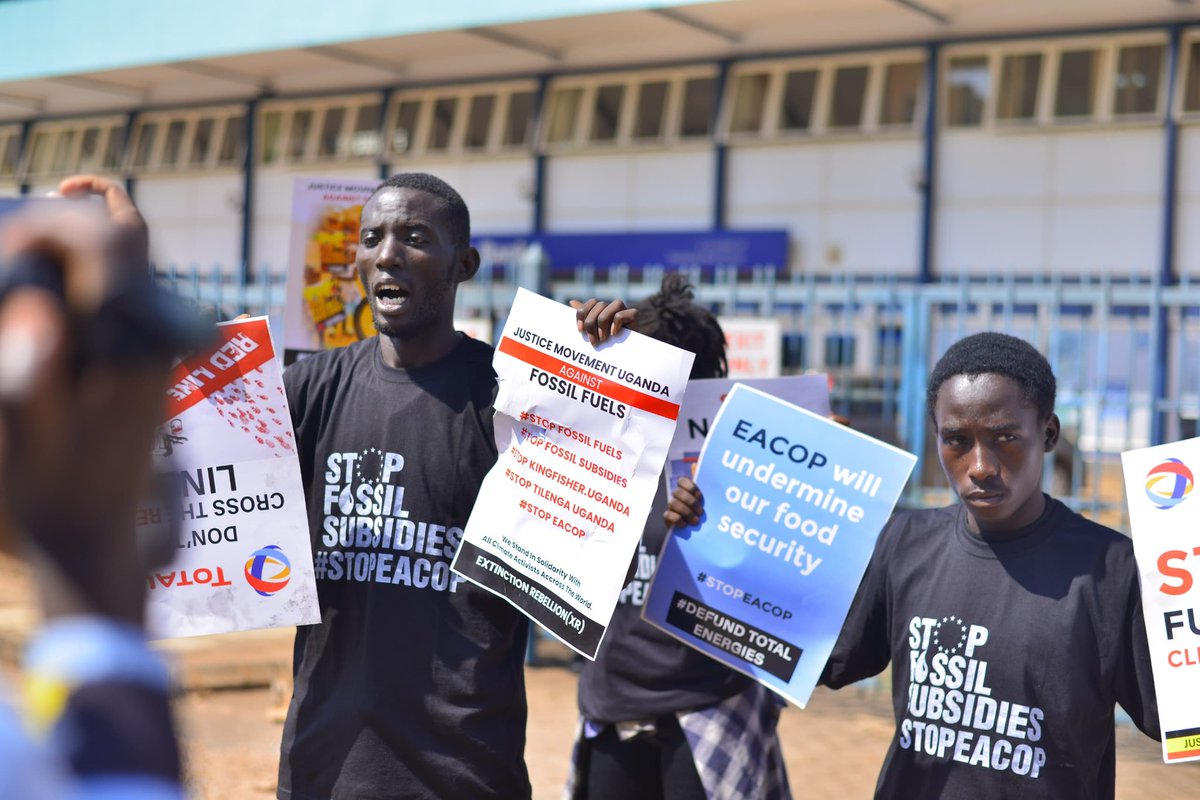 JusticeUg256's tweet image. UPDATE: Our comrades were given a police bond thankfully. But a reminder to the police that fighting for what is right is heroic not a crime. #StopFossilSubsidies #StopEACOP