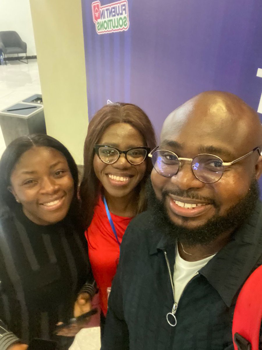 IceBambee's tweet photo. My CX friends are outside with @PiggyBankNG 

I’m crying 😫😫😫😫

I want to be outside too and cop my merch😫😫😫 https://t.co/CVUgOmEQF0
