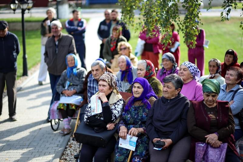 VlahIrina's tweet photo. The residents are no longer willing to tolerate a government that has been provoking division in society for four years. https://t.co/Q2iGYzalIR