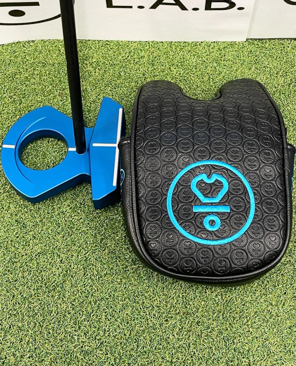 WragBarnProShop's tweet image. @labgolfputters are well and truly underway at Wrag Barn Golf Club. First two custom fit putters arrived for two very happy customers. Give us a call or pop in to the shop for any information or to book a custom fitting. 📞 01793 766027

#labgolf #labputters #df3 #mezz #golf