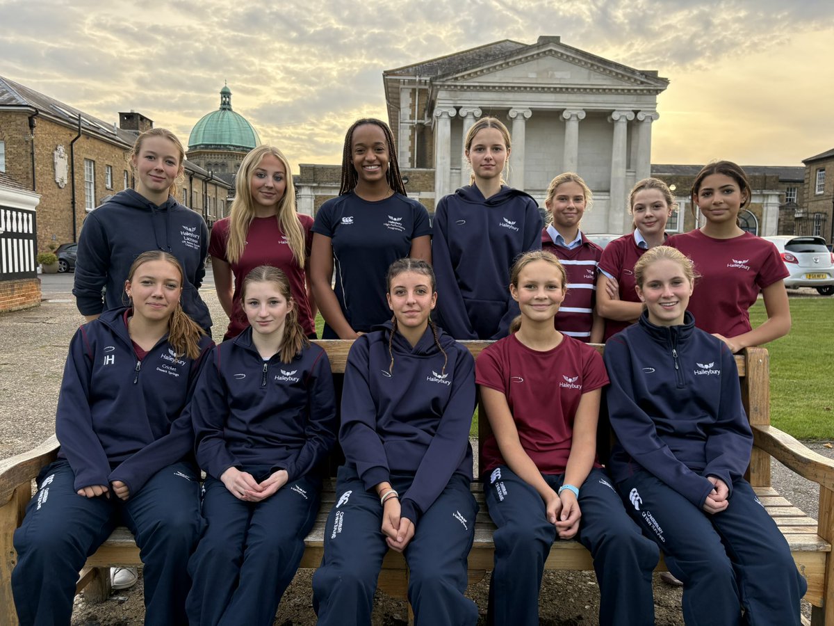 Good luck to the girls in the ESSA qualifying event in Watford tonight. Swim fast and enjoy the gala!