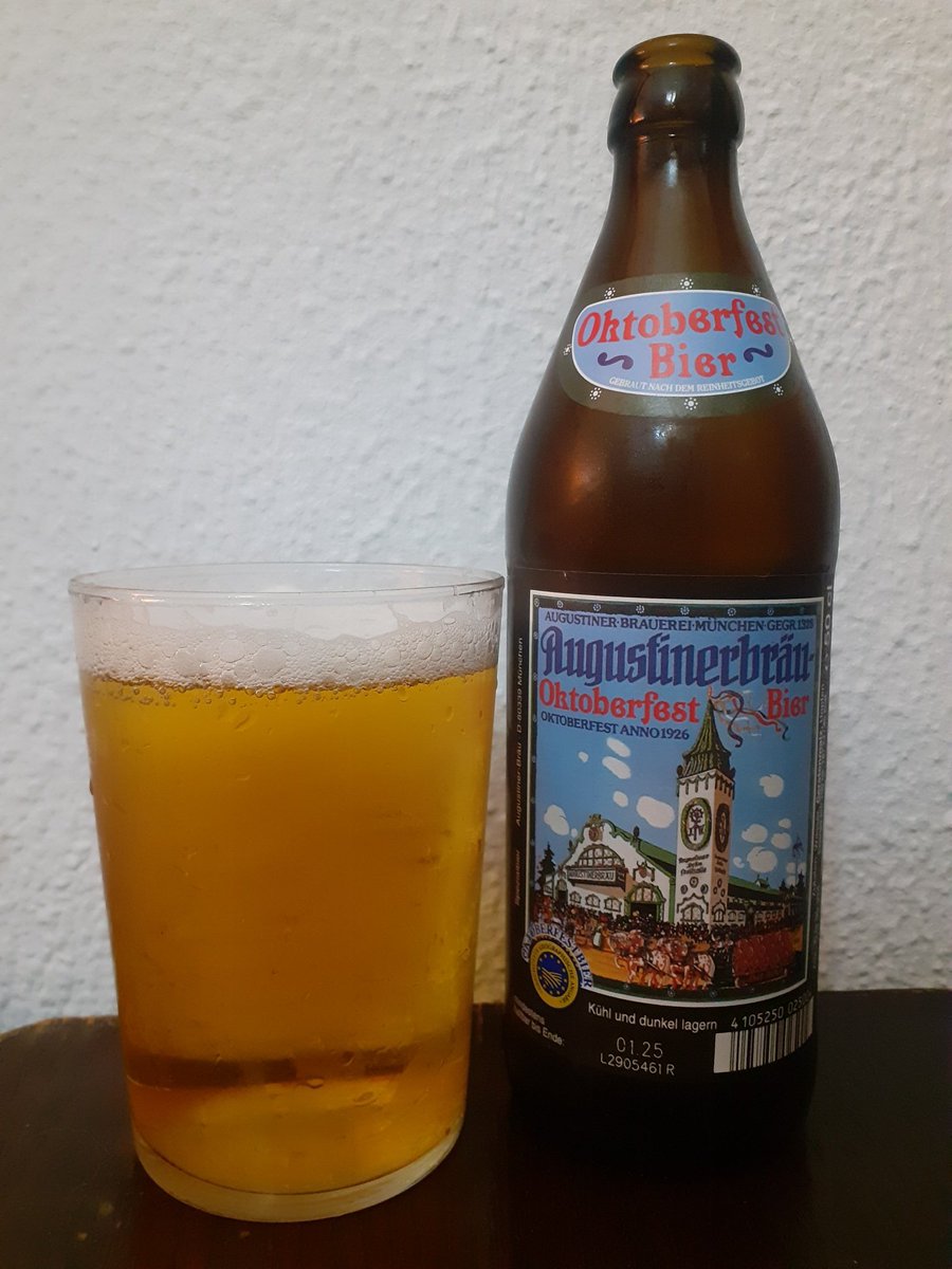 Nefertrip's tweet photo. Y como guinda del pastel, por fin pruebo un auténtico clásico de estas fechas. La Oktoberfest Bier de Augustiner-Bräu München. #CraftBeer https://t.co/X5wKZLeJ0v