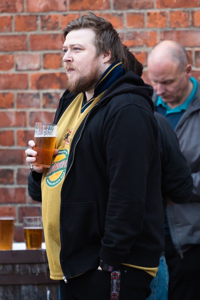 SunderlandAFC's tweet photo. Pre-match pint 🍺 https://t.co/NtZiWjHXDQ