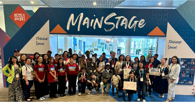 MinecraftES's tweet image. "Cuando imagino un futuro sustentable para la comunidad a la que sirvo, recuerdo mi propia infancia como latina creciendo en Los Ángeles."

En este blog, @ProfesoraChacon nos cuenta cómo los educadores en @LASchools están utilizando #MinecraftEdu para ayudar a los estudiantes a
