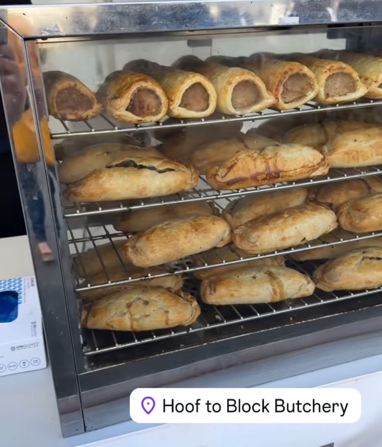 Next up we welcome @TheBridger1894 

3pm ko ⚽️

The weather looks good ☀️

Fantastic food on offer 🍔

Bar open 🍻

<a href="/swpleague/">WALTER C. PARSON PENINSULA LEAGUE</a>