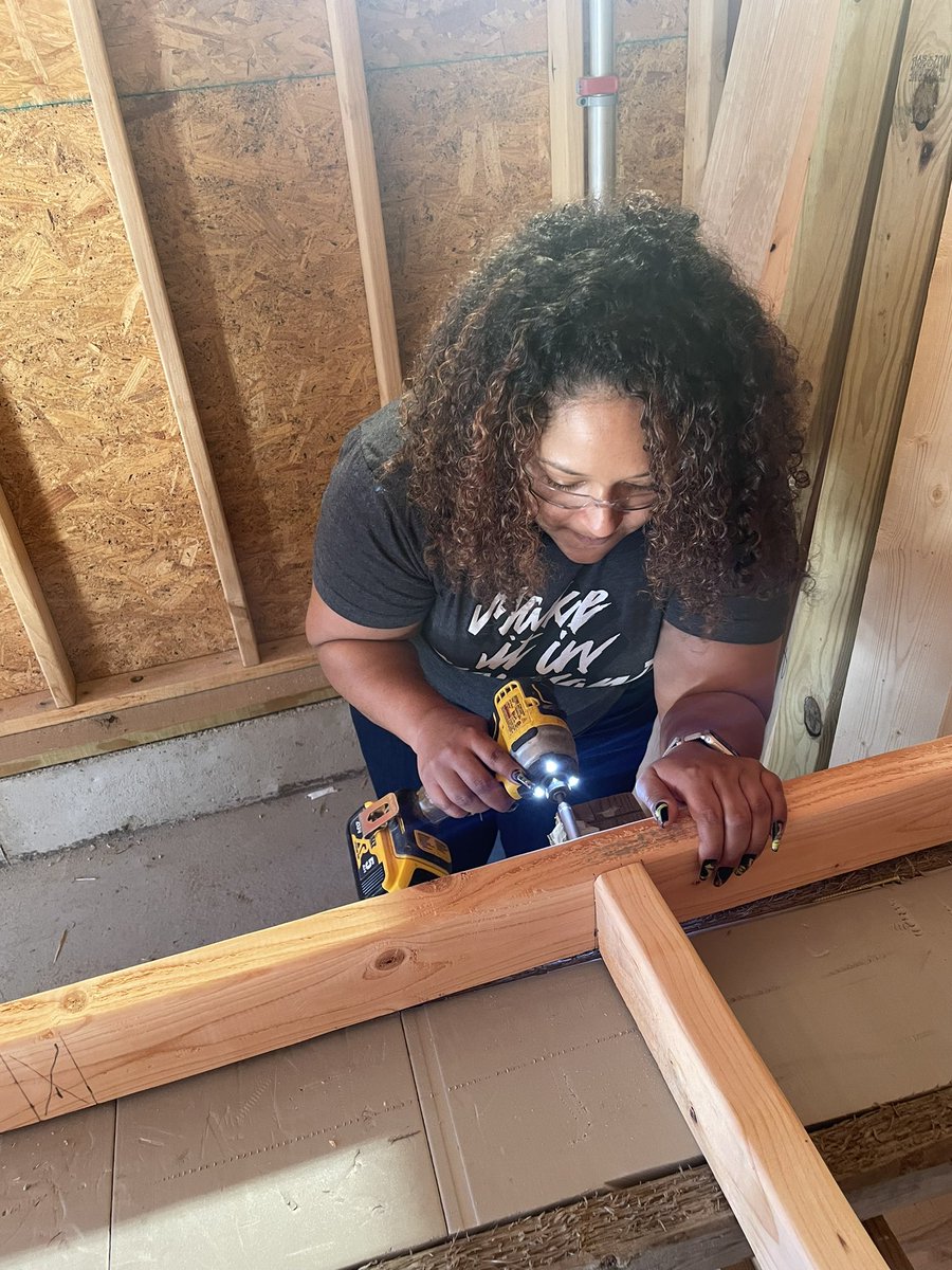 Kate Warren tweet media