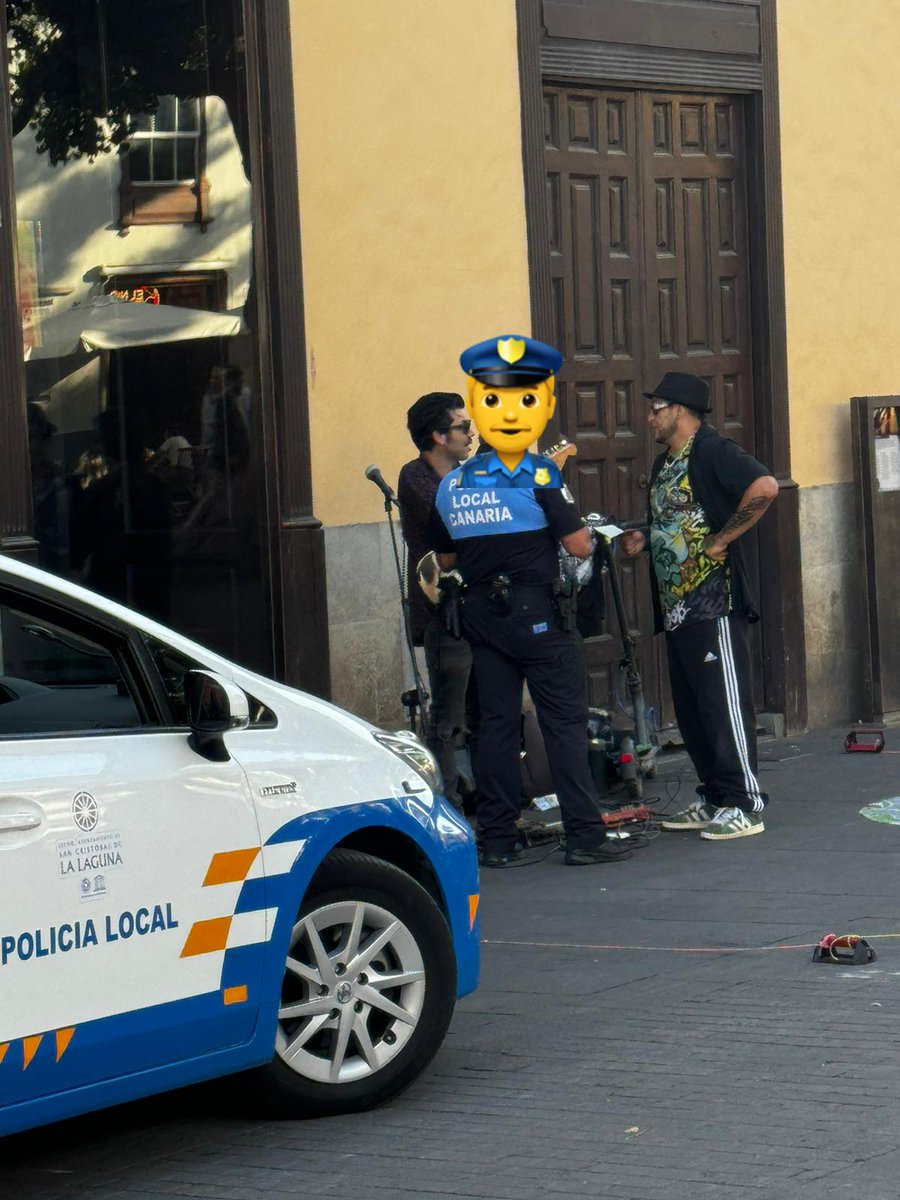RubenGFrances's tweet photo. Lo maravilloso de ser vecino de @aytolalaguna_es es que la máxima inseguridad viene de los músicos callejeros. Tremendo. https://t.co/gTk9rqkT2F