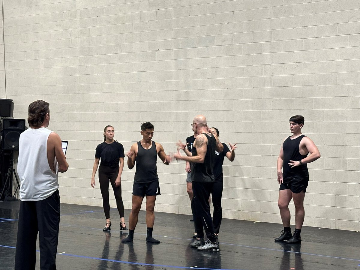 dancedivaschi's tweet image. Tomorrow is the day! We are so excited to welcome the community of Chicago to our opening night performance, which is just a day away! Get ready for a night full of high heels and high camp!