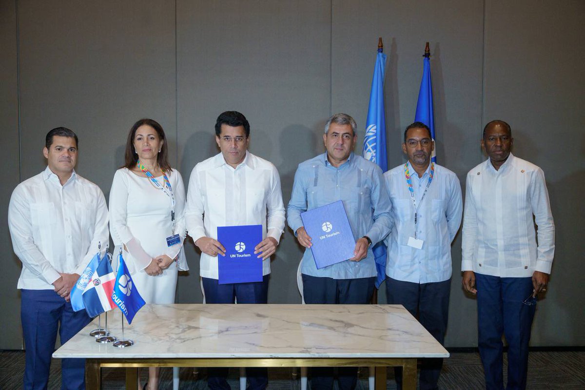 DavidColladoM's tweet photo. Un gran paso hacia un turismo más sostenible: firmamos un acuerdo con @UNWTO para la formulación de la Estrategia Nacional de Sostenibilidad para el sector turismo. Continuamos el trabajo iniciado en Cuba, en la pasada CAM, consolidando nuestra visión de un turismo responsable en la República Dominicana.  

#TourismSummit
#CumbreONUTurismoRD
