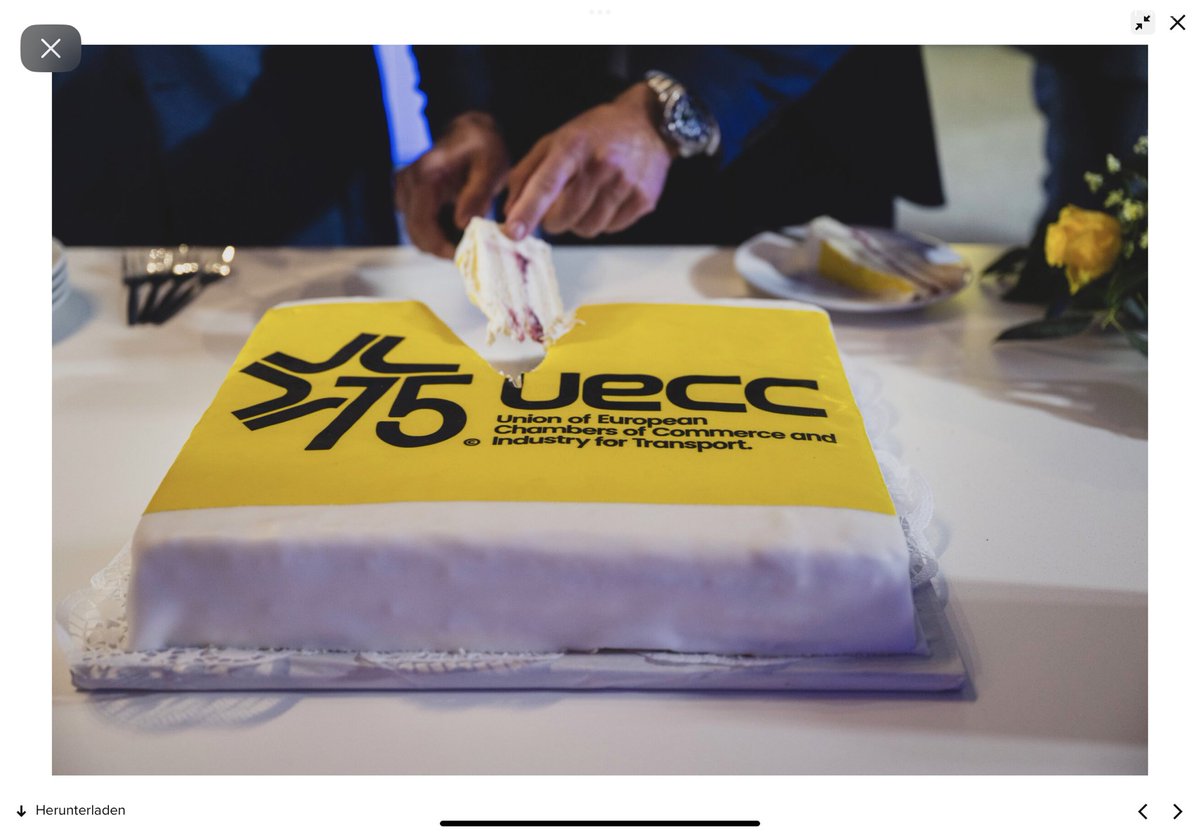 HamannOcke's tweet photo. Hass und Ausgrenzung überwinden, zusammen neue Verbindungen schaffen und Handel über offene Grenzen betreiben - Für diese Idee Europas🇪🇺 steht die @UECC_chambers seit 75 Jahren👏 - Happy Birthday 🎂
#LogisticsAgenda2035 
@vonderleyen @EU_Commission https://t.co/RAbkLVNYKW