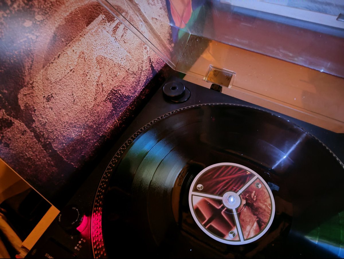 Chilling out #SAW2 #AphexTwin