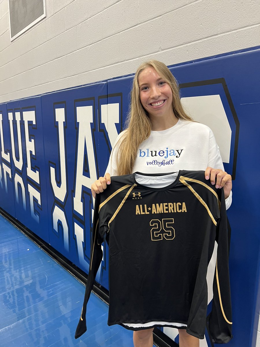 LHS Volleyball (@jaysvb) on Twitter photo Today we were excited to present <a href="/15AbigailMullen/">Abigail Mullen</a> w/ an honorary game jersey commemorating her selection to the 2025 Under Armour All-American game taking place in Orlando this winter. Congratulations Gail, on becoming 1 of 26 in the county selected as an UA All-American! 🙌🏻 Today we were excited to present <a href="/15AbigailMullen/">Abigail Mullen</a> w/ an honorary game jersey commemorating her selection to the 2025 Under Armour All-American game taking place in Orlando this winter. Congratulations Gail, on becoming 1 of 26 in the county selected as an UA All-American! 🙌🏻