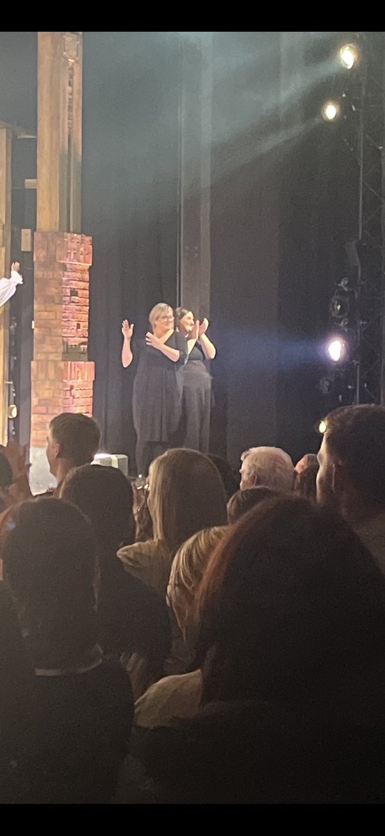 Irishdazzy's tweet image. Enjoyed @HamiltonMusical show at @BGETheatre with my sister in law Aine on wed evening Great having isl interpreters @VanessaOConnel9  dawn Kelly - #islaccess #greatshow