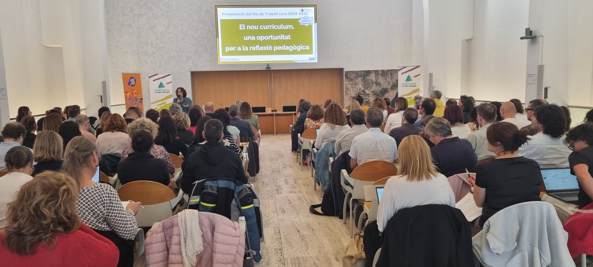 Núria Vaqués Colomé (@airunvc) on Twitter photo Avui súper equip OMEGA de la <a href="/xarxaCb/">Xarxa de Competències</a>! #XdC12 #XdC15
Comencem a projectar al territori les oportunitats que el currículum ens ofereix per la reflexió pedagògica. #tenyorem Avui súper equip OMEGA de la <a href="/xarxaCb/">Xarxa de Competències</a>! #XdC12 #XdC15
Comencem a projectar al territori les oportunitats que el currículum ens ofereix per la reflexió pedagògica. #tenyorem
