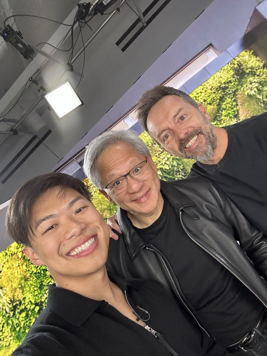 Clark Tang tweet media