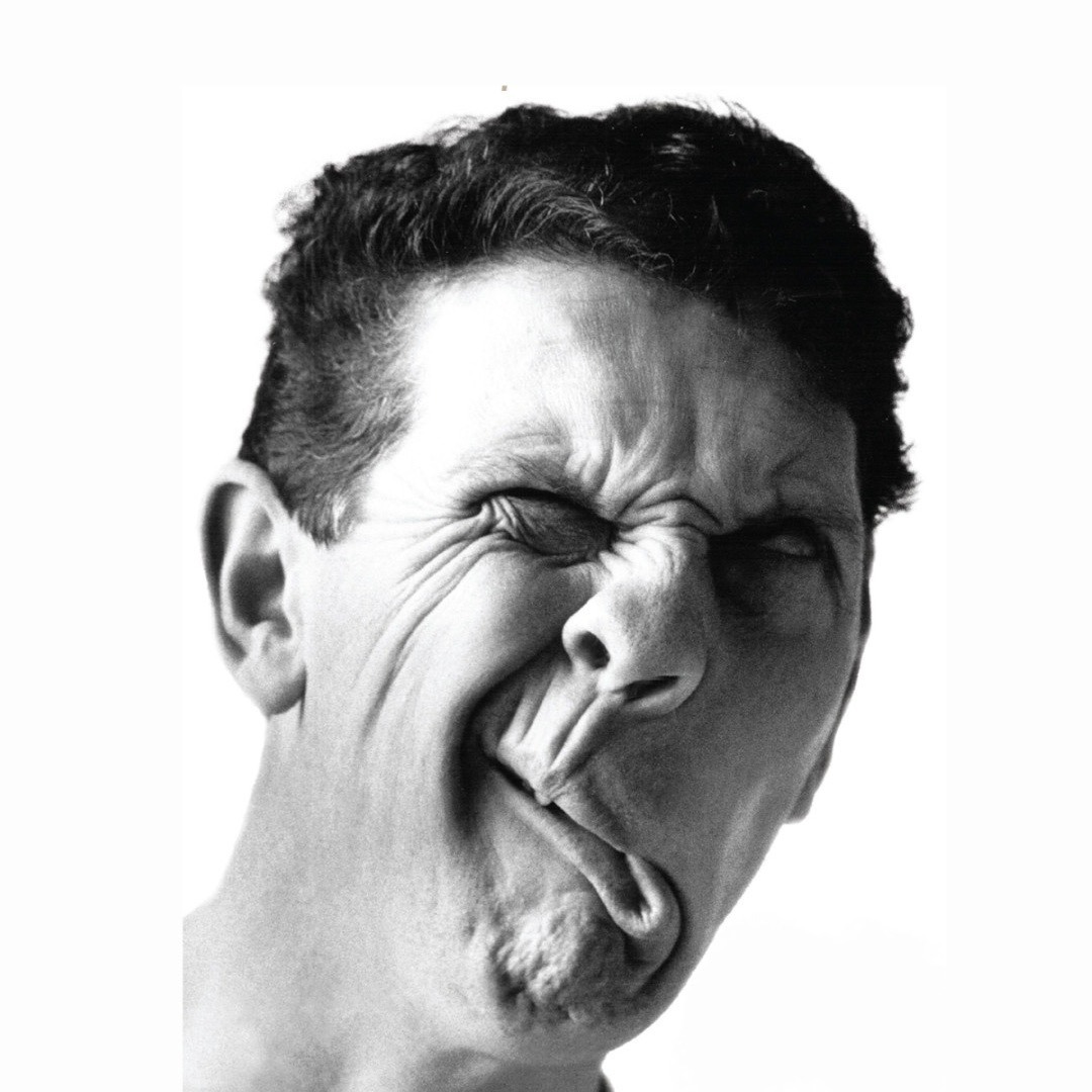 Hello world! 
I've come back from the 80's to tell you the story of my comedy career, with my new book 'Stand Up Chameleon' published by <a href="/ScratchShedPub/">Scratching Shed</a> 
The official release date is Friday 25th of October but you can pre-order your copy today at philcoolcomedy.com 📖